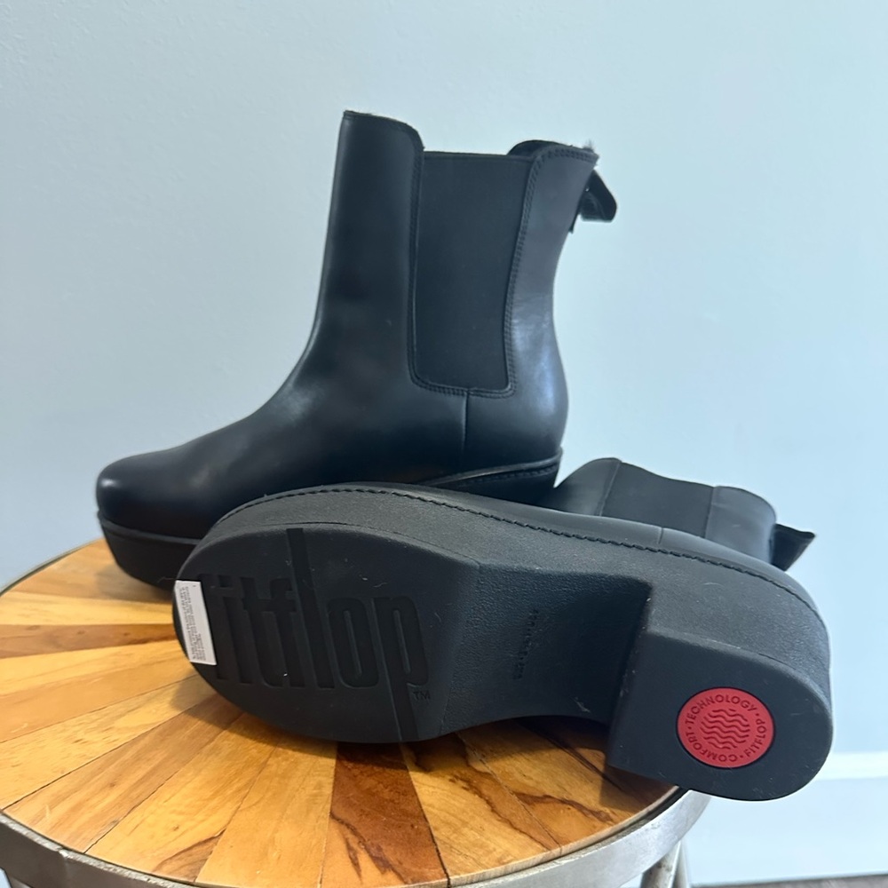 Pillar shearing leather, platform Chelsea boots, black